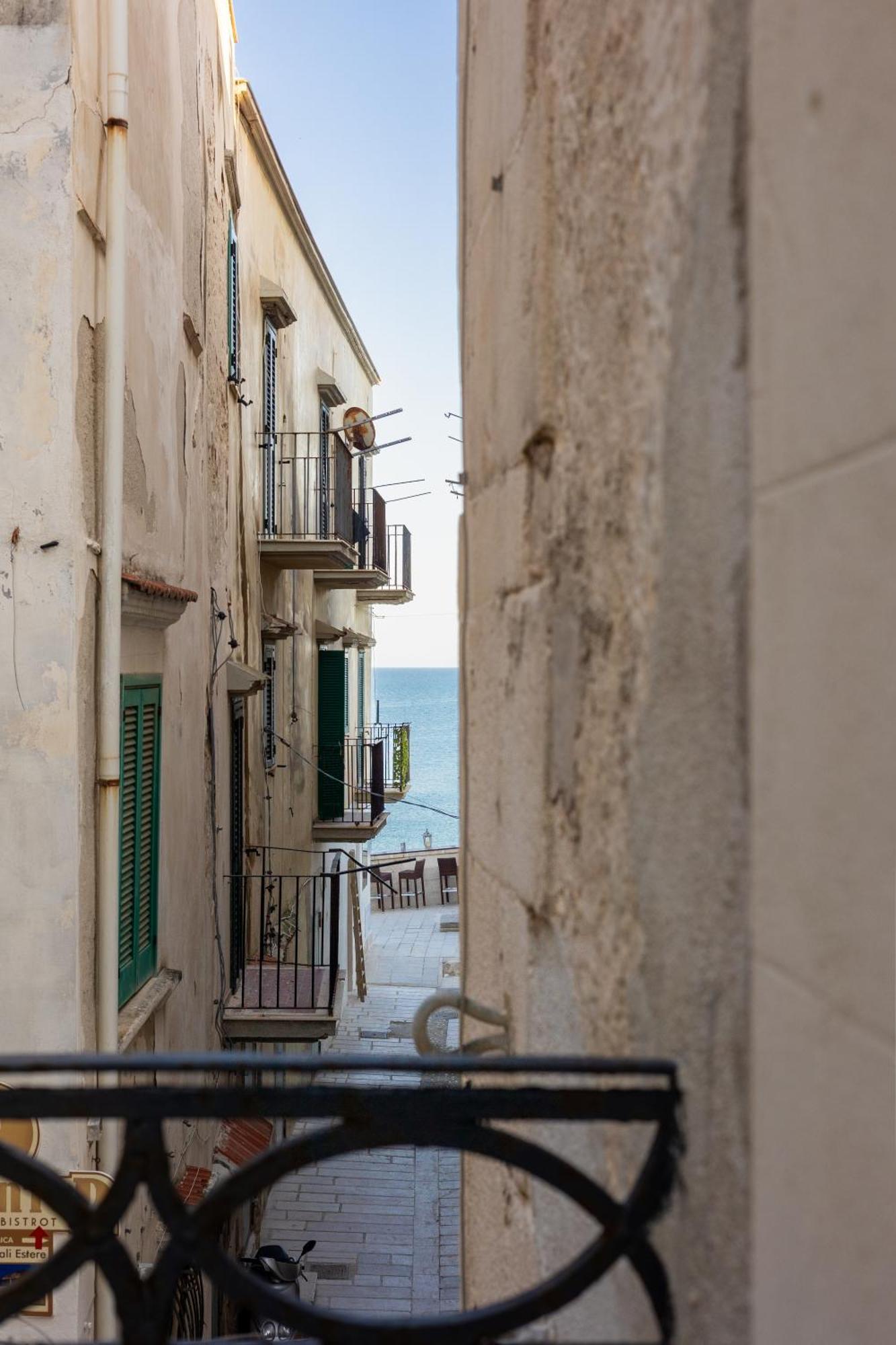 Donna Veneranda Bed & Breakfast Vieste Exterior photo